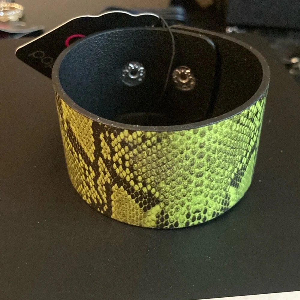 Bracelet - Picture 1 of 1